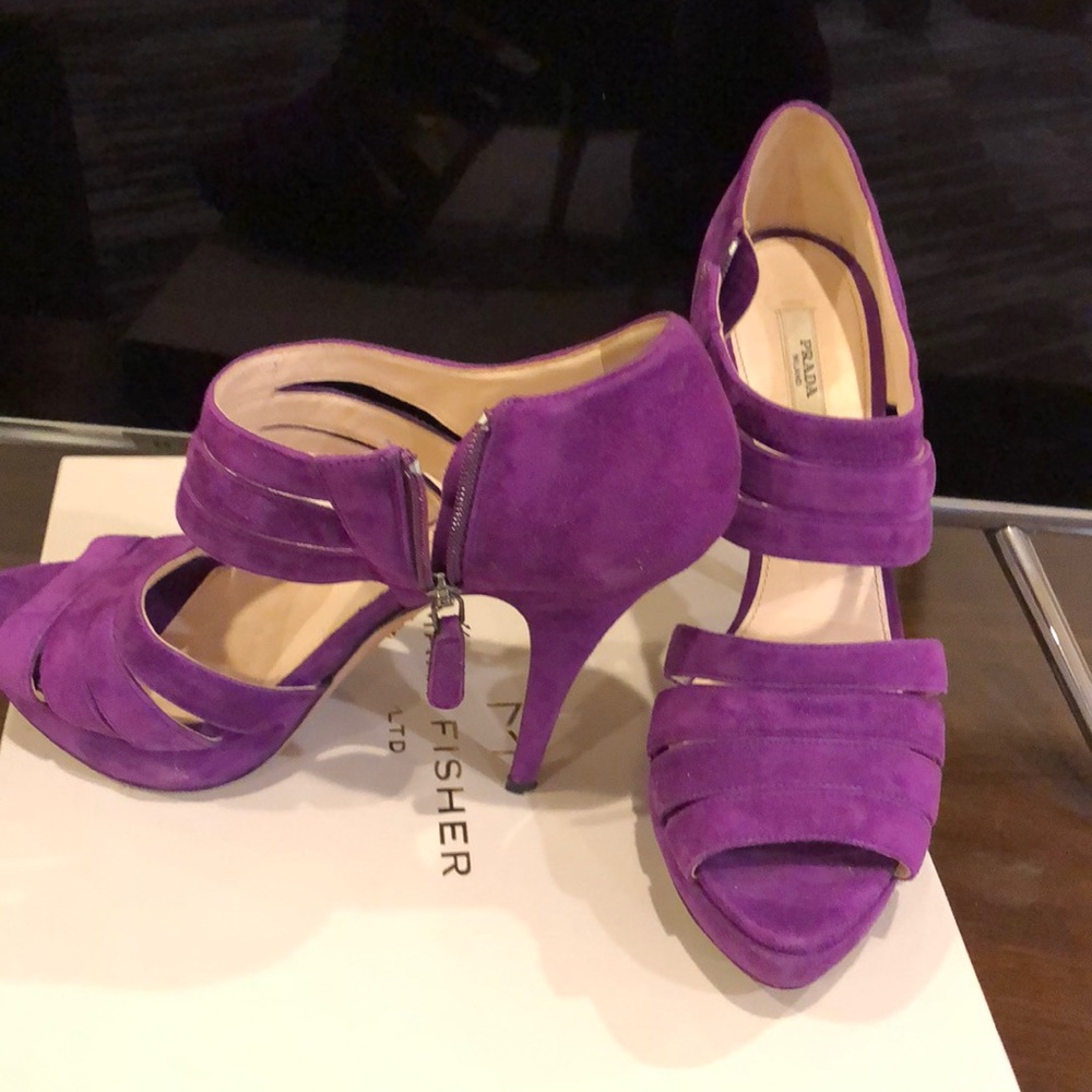 Prada Milano  suede purple sandals good. Pre-own condition    Hill 5 in. Comfy